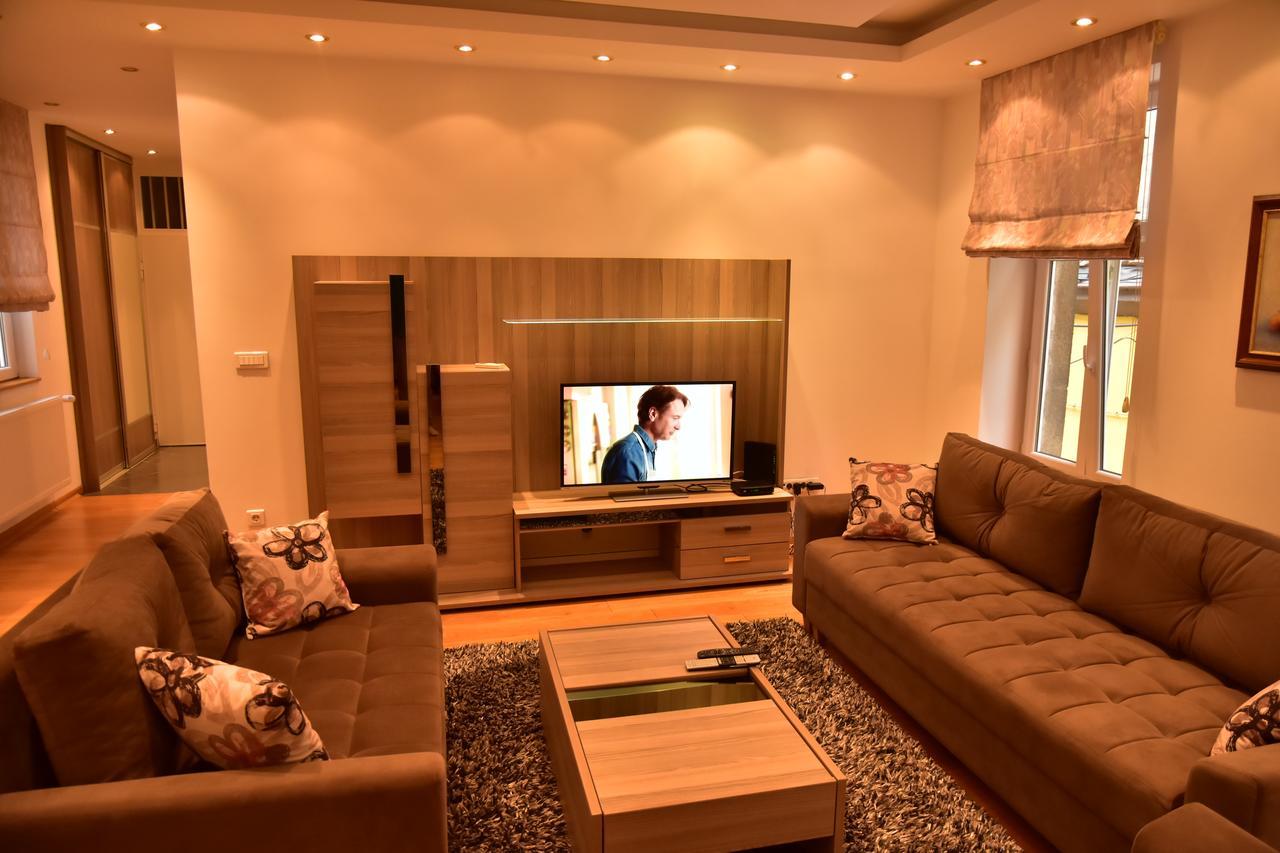 Ferhadija Luxury Apartment SJJ Exterior foto
